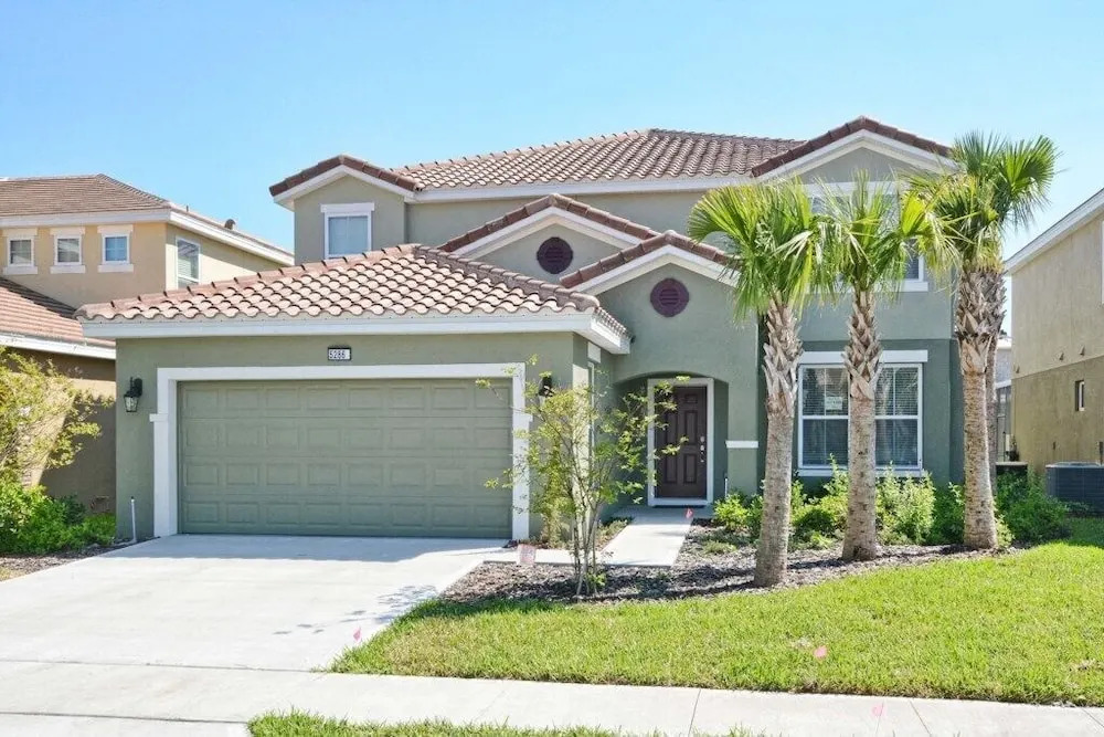 Solterra - 6 Bedrooms House w/pool-7040SR Home by RedAwning