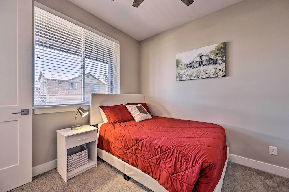 Spacious Flagstaff Home with Fenced Yard and Grill