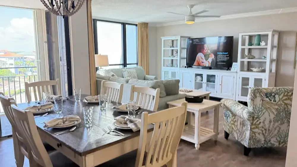 Coastal Nest @ Enclave 602a