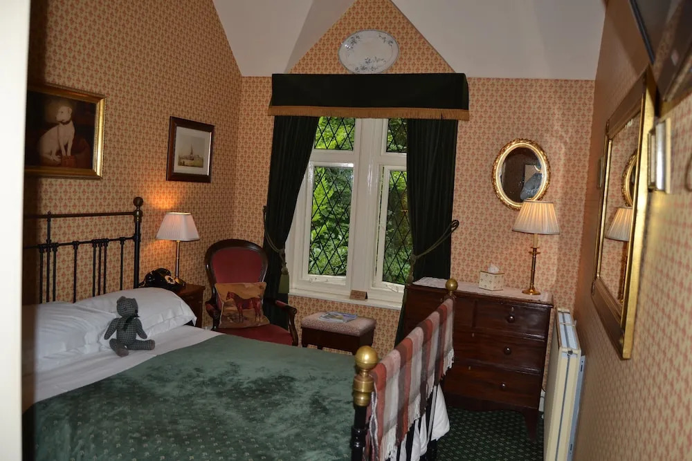 Rylstone Manor