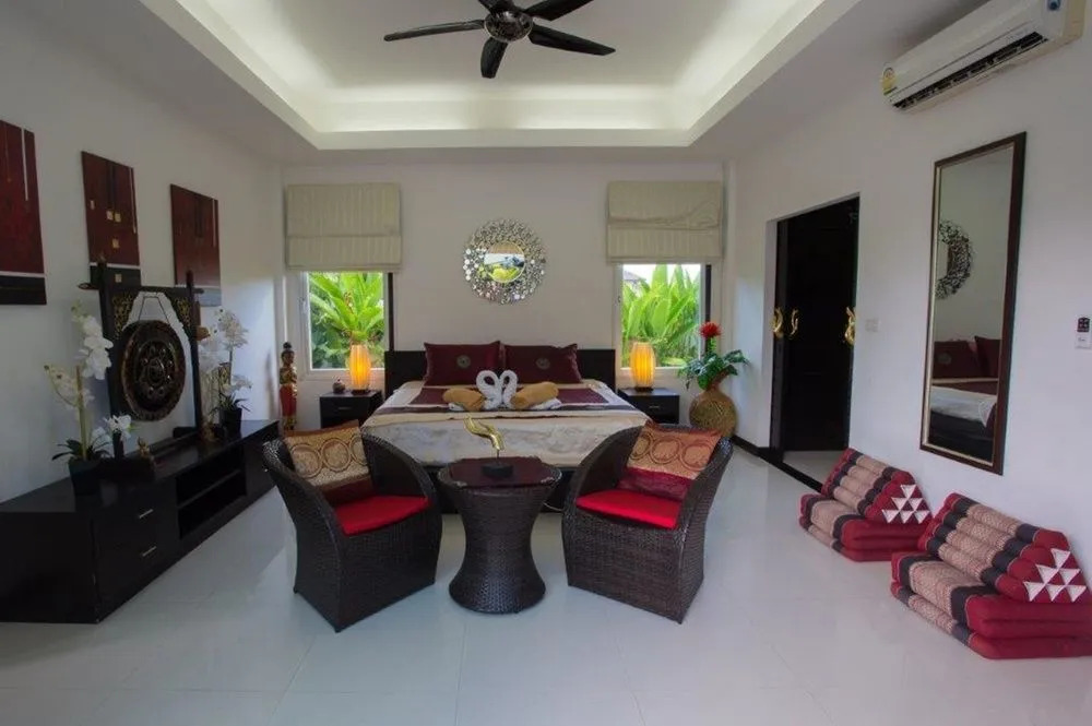 Cophi Villa 3 bd pool villa Nai harn