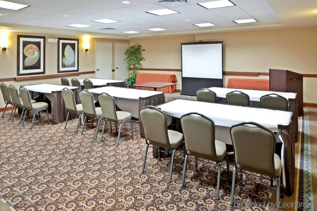 Holiday Inn Express Hotel & Suites Marysville by IHG