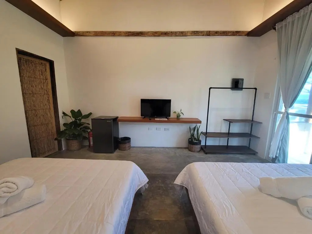 Ikani Surf Resort