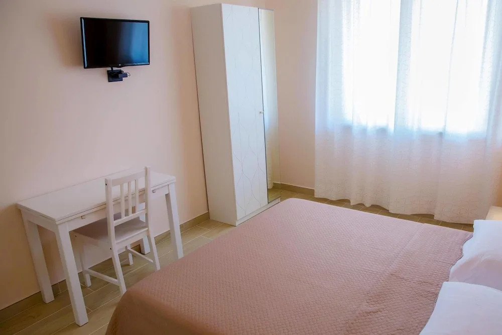 Gleda Rooms