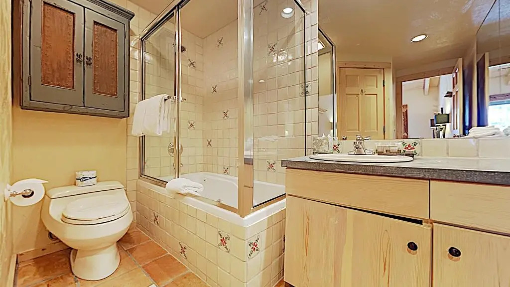 Timberline Condominiums 2 Bedroom Loft 2 Bath Deluxe Unit A3E