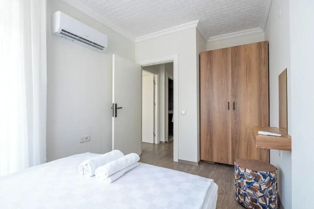 Sorta Hotel