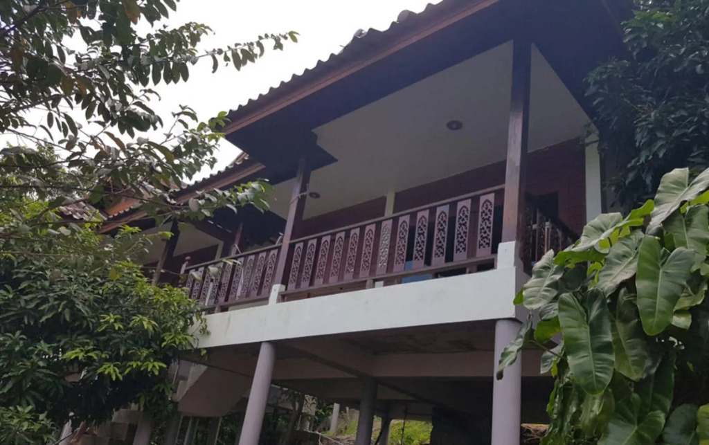 Haad Yao Over Bay Resort