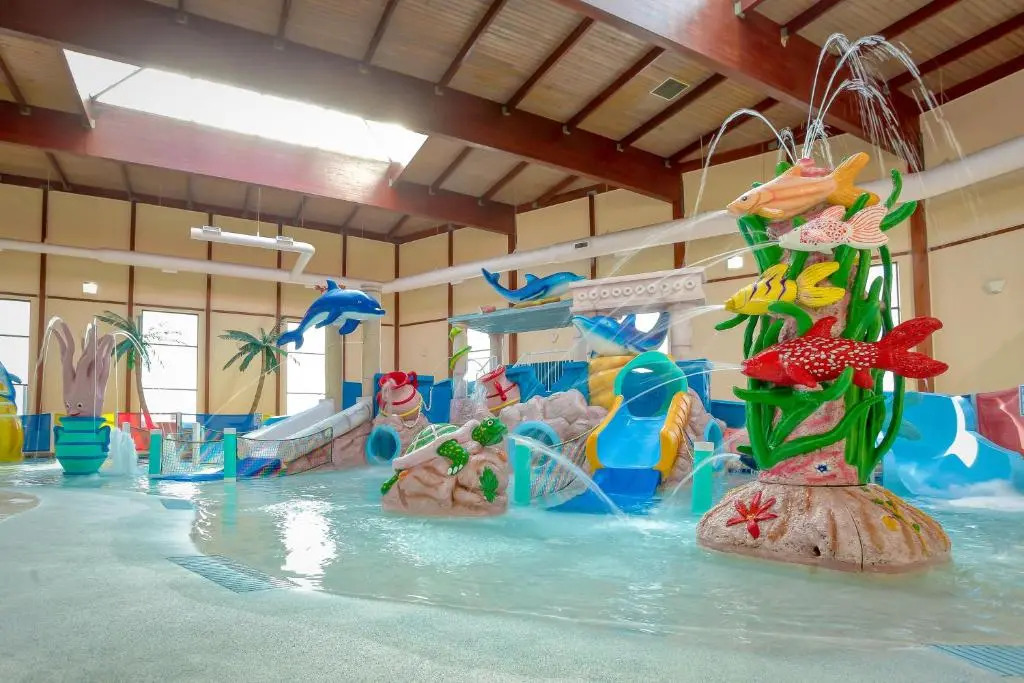 Grand Marquis Waterpark Hotel & Suites