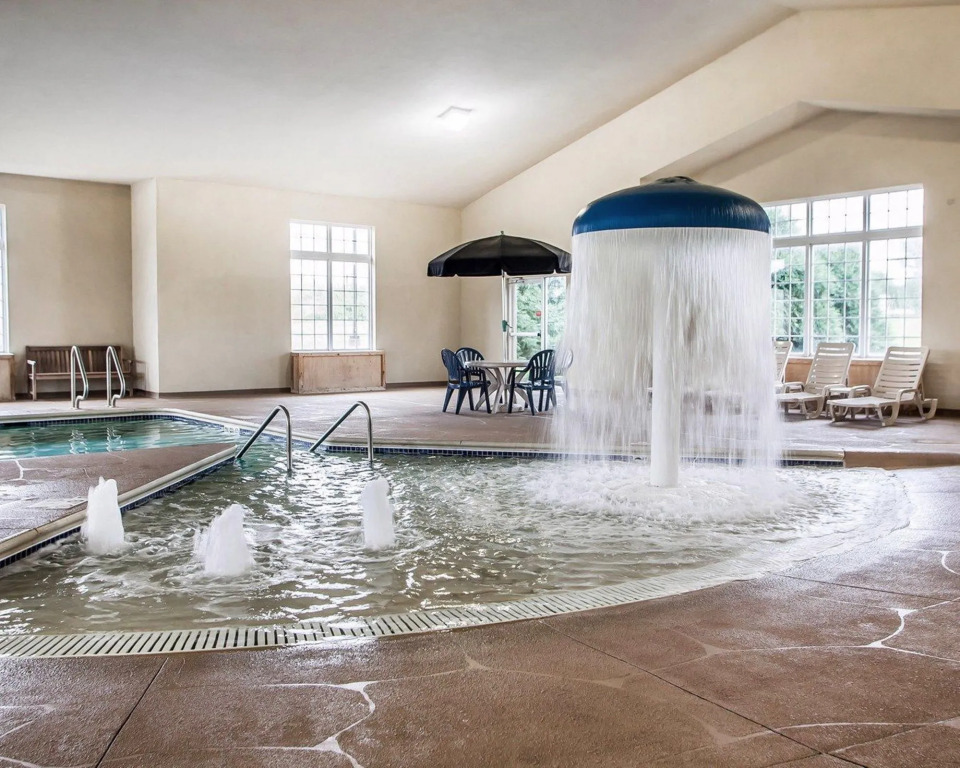 Comfort Suites Cedar Falls Industrial Park