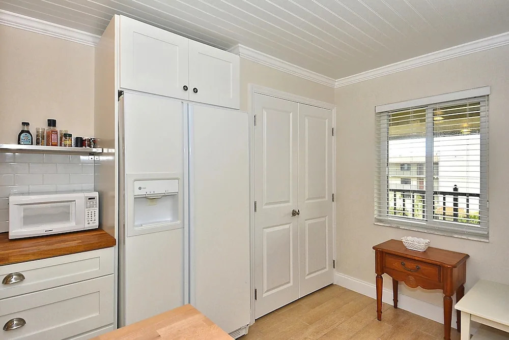 Land's End 403 Building 8 Top Floor/beachfront/totally Updated