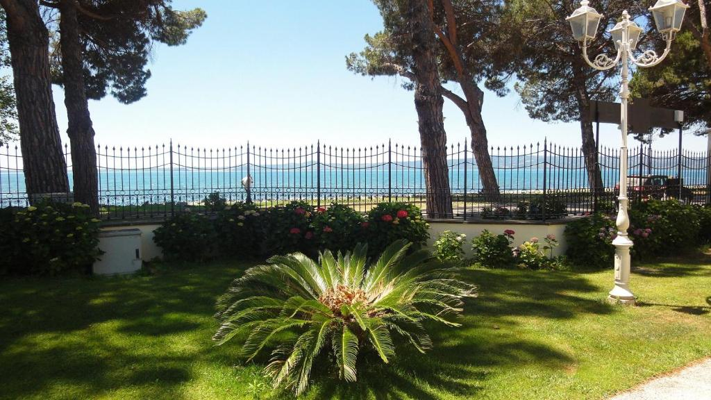 Hotel Holiday Sul Lago