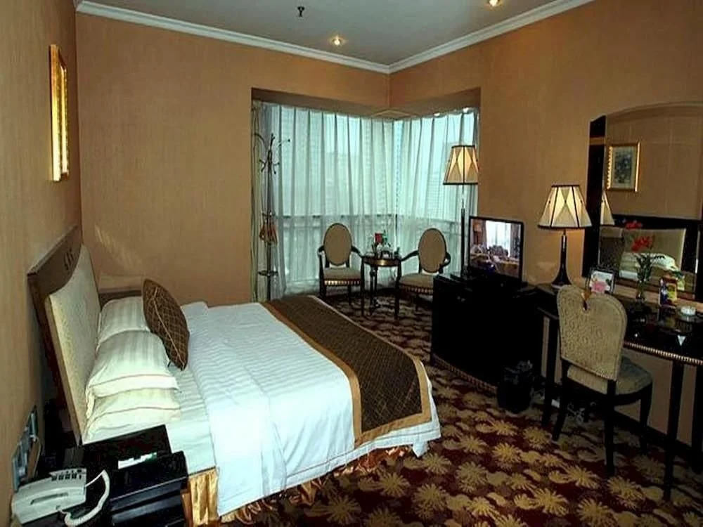 Donghe Yindu Hotel