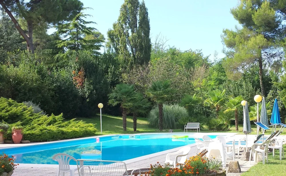 Pesaro - House in the Park to 4 km From the Sea. Peace and Absorbed Relax