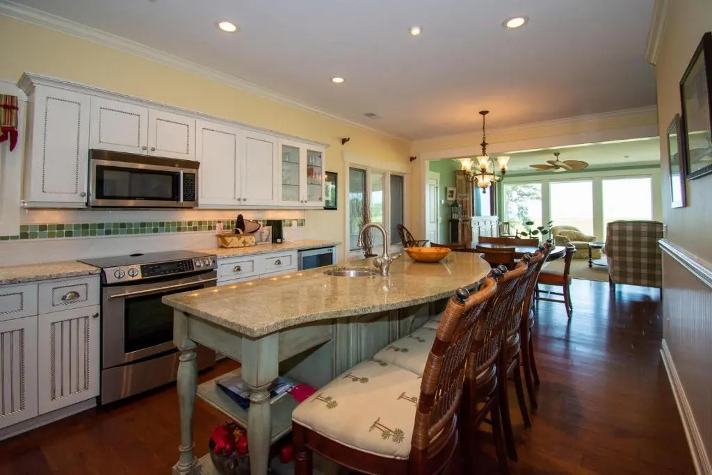 111 Cardinal Crest