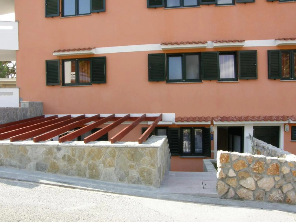 Pintar - One Bedroom