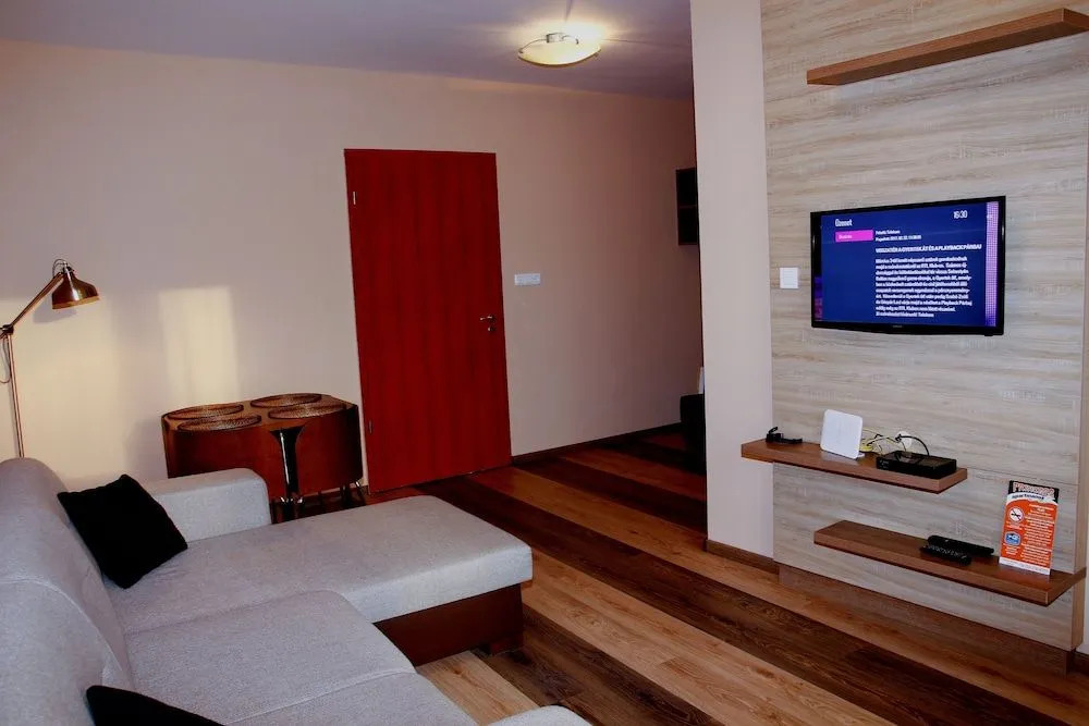 Club218 Holiday Apartman Siófok