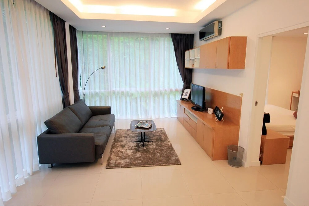 The Trees Hillside Apartment