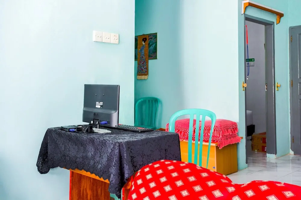 Putri Residence Syariah by OYO Rooms