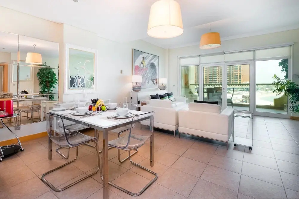 Maison Privee - Beach Access Apt w/ Burj & Sea Views on The Palm