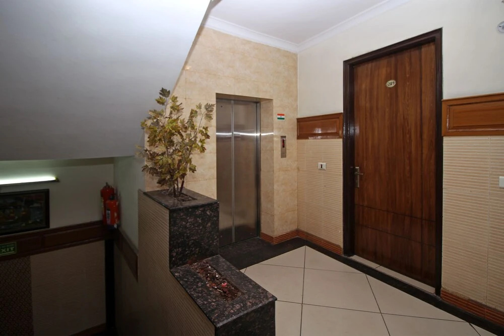 OYO 6109 Le Grand