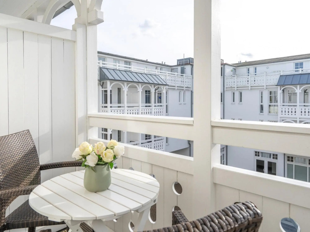 Apartment in a Lakeside Park in Sellin With a Balcony