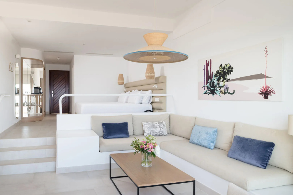 Plus Fariones Suite Hotel