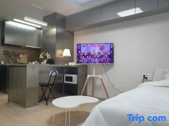 Iruda House 1 minute walk from Dongmyo Station