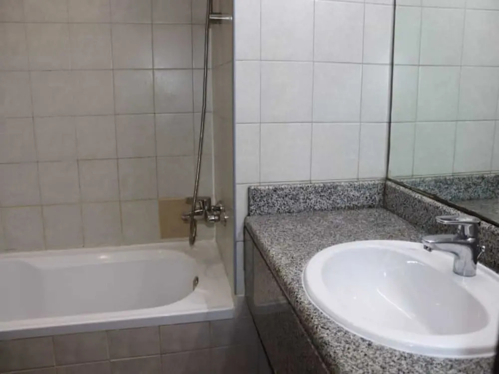 Discovery Gardens - Stunning Studio With Balcony And Free Parking