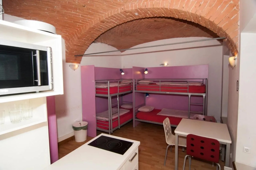 H2O Hostel
