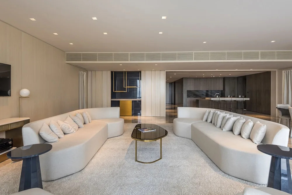 Maison Privee - Glamourous Apt with Sea Views at FIVE Palm