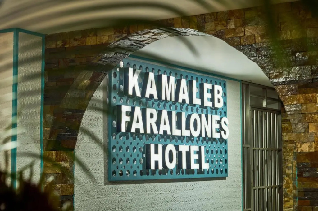 Kamaleb Farallones Hotel