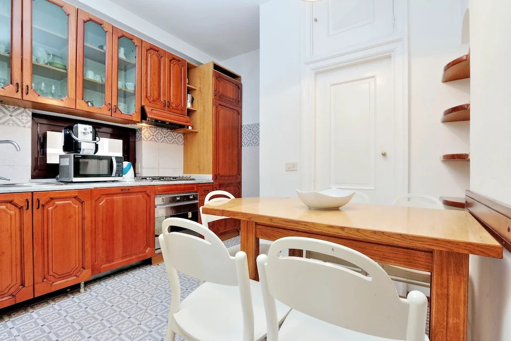 Frattina Halldis Apartments