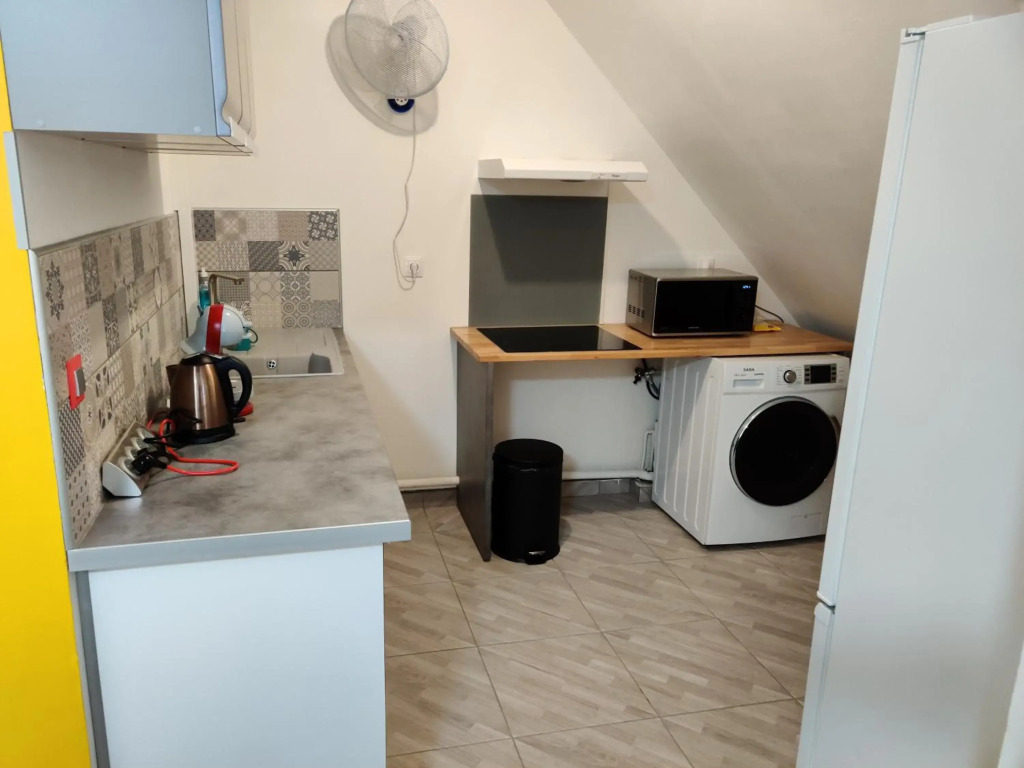 F2 My PLACE TO REST