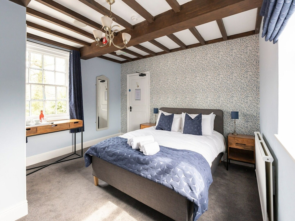 Standard Double Suite