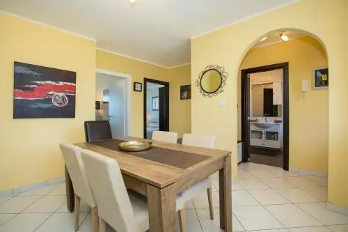 Apartment Arena