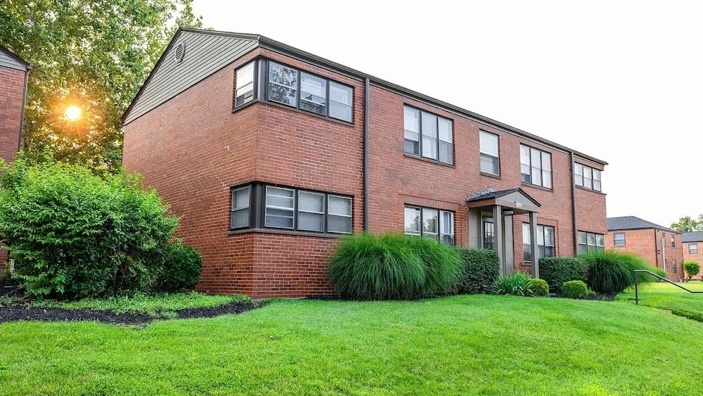 Inviting Weekend Getaway in Clayton With Pool