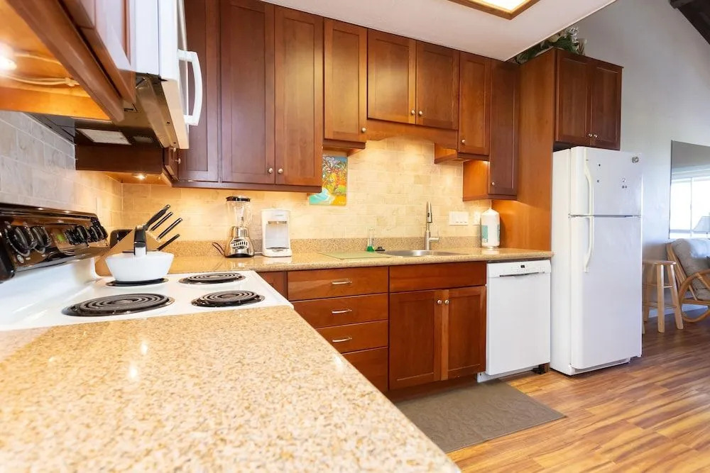 Hale Kamaole #328 - 2 Br Condo