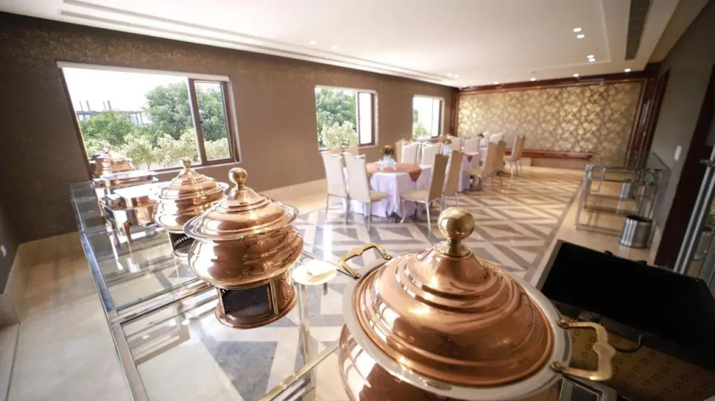 Hotel Rajmahal