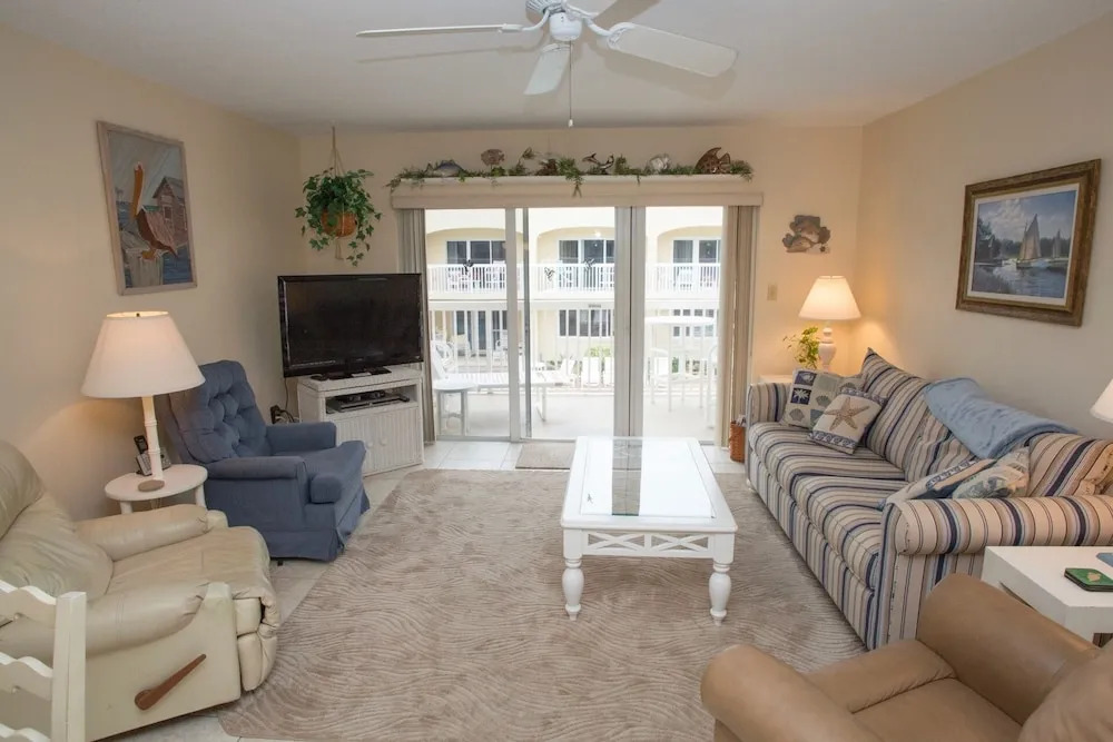 Win-San C-208 - 2 Br Condo