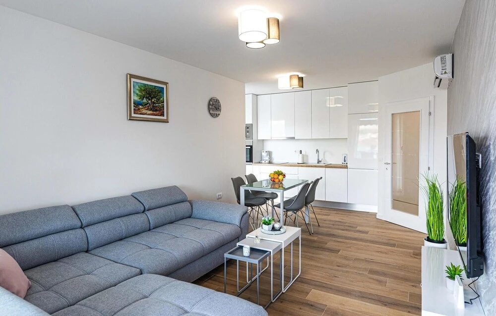 Beautiful Apartment in Okrug Gornji With 1 Bedrooms, Wifi and Outdoor Swimming Pool