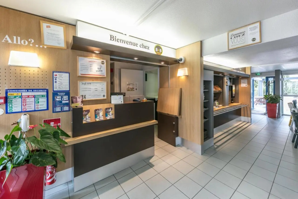 B&B HOTEL Toulouse Cité de lEspace Mouchotte