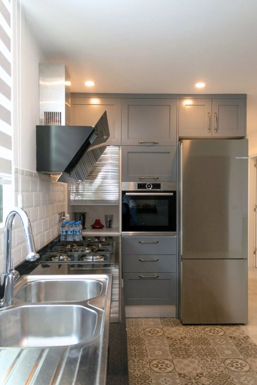 Modern and Luxurious Apartment in a Prime Resort