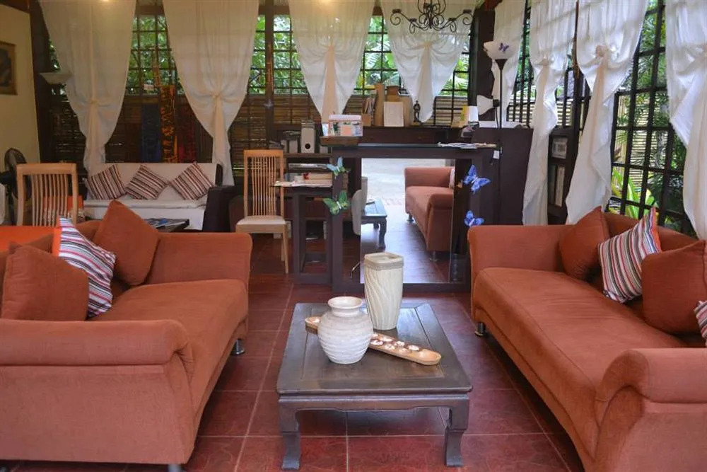 By the Bay, Jacana Bed & Breakfast