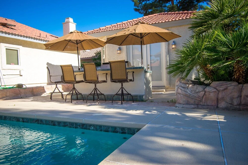 Luxury 6BR 10min to LV Strip Sleeps 20