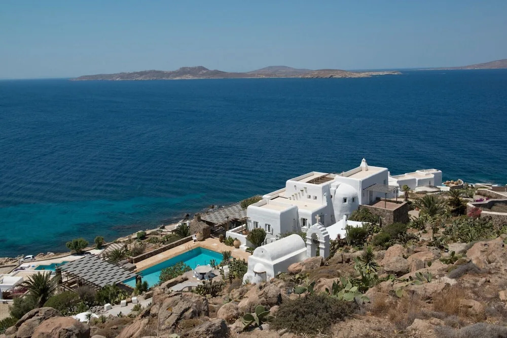 Villa St Johns Retreat 7 Bedroom Villa in Saint John With Private Pool