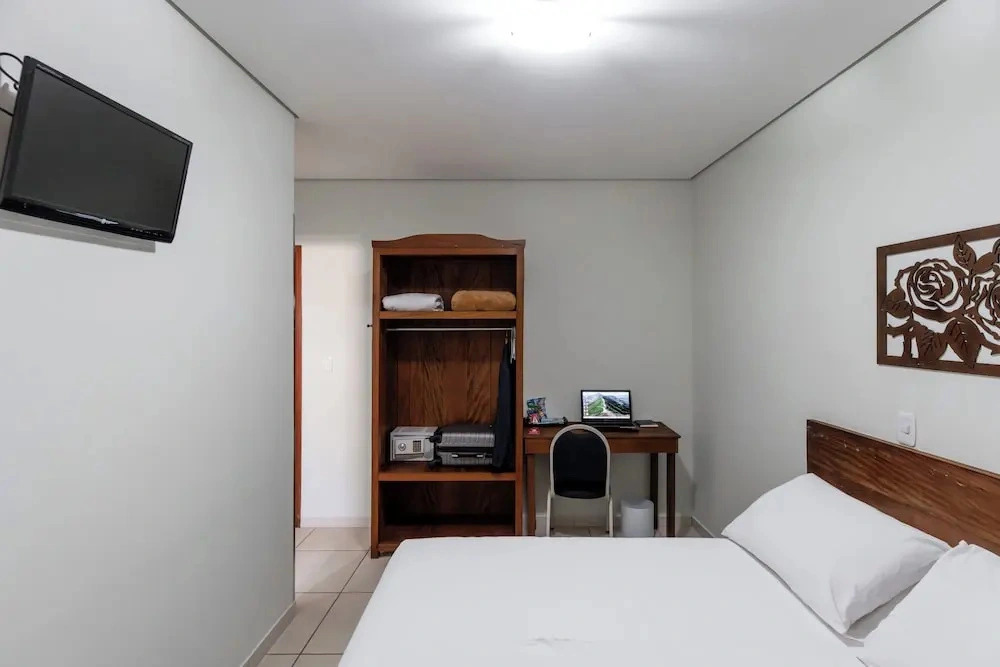 Romas Hotel