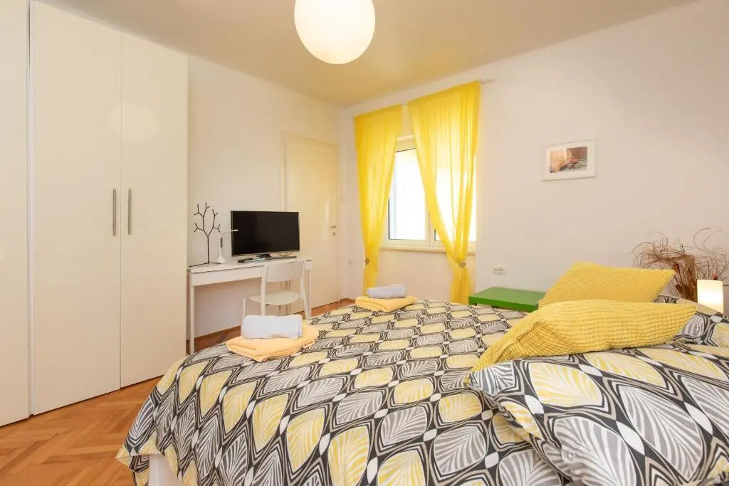Apartment PORTAPISANA just 50m from the beach