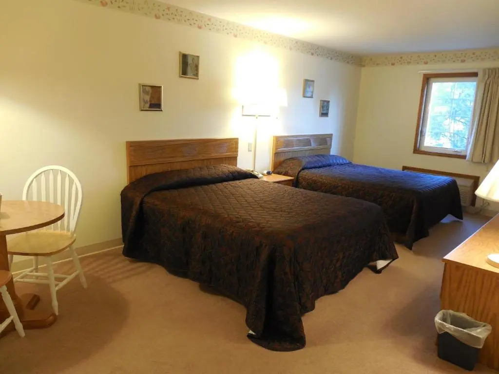 Ludington Pier House