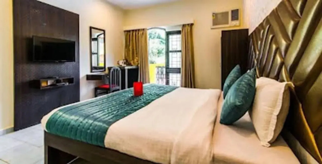 FabExpress Abalone Resort