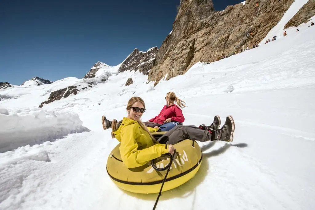 Schutzenbach Backpackers For Adults 18-32 years only